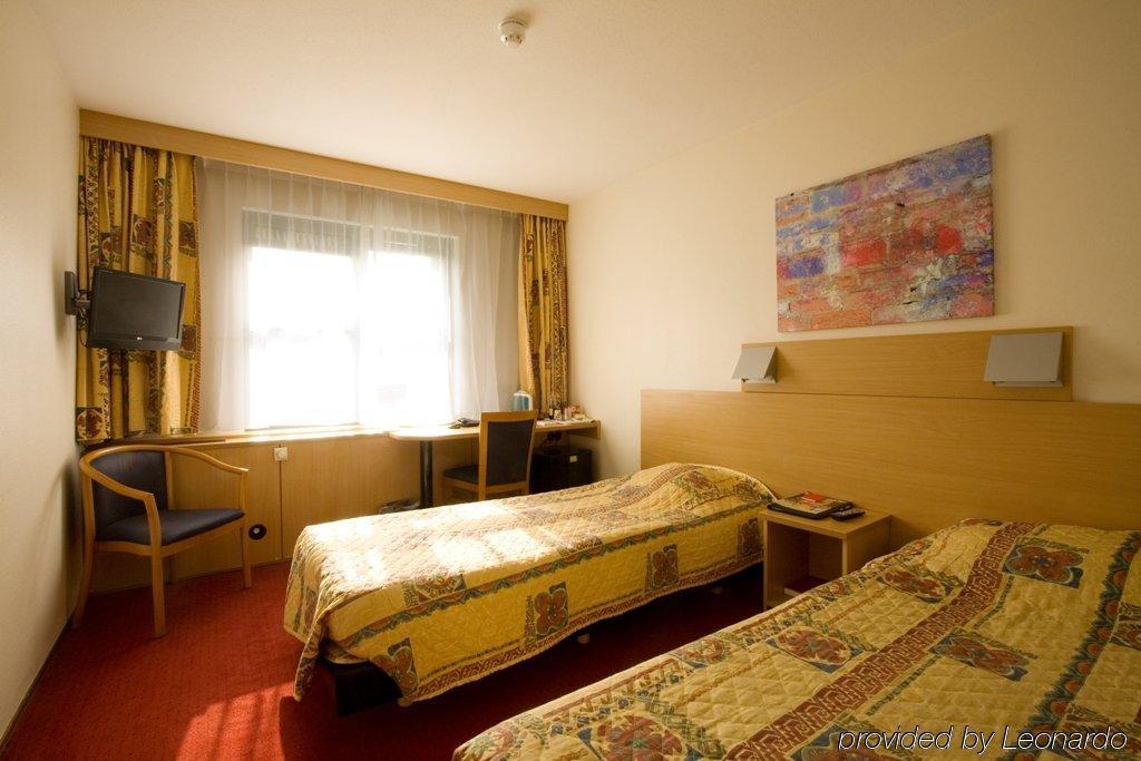Bastion Hotel Haarlem Velsen Santpoort-Noord Zimmer foto